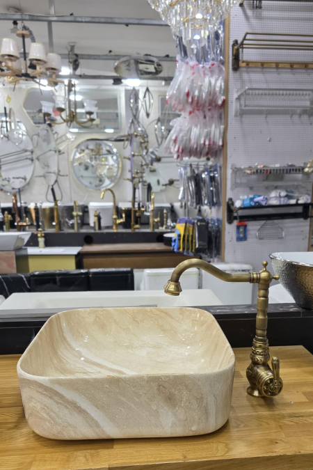 حنفية مغسله مزغرف كلاسيكي