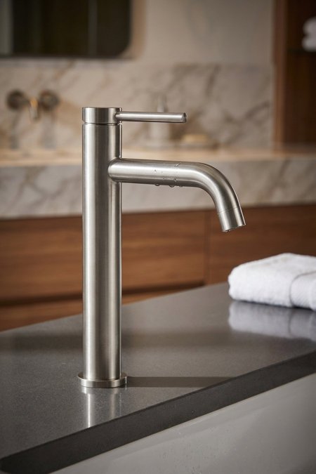 حنفية مغسلة حمّام ستانلس مطفي عالية