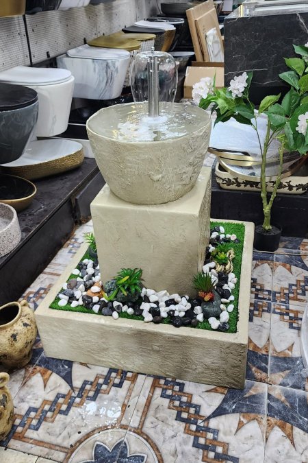 نافورة مودرن حوض + مكعّب – فيبر جلاس (0.8×1×1م)