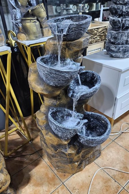 نافورة الشلال الصخري (4 جاطات) – أسود مع بني صخري