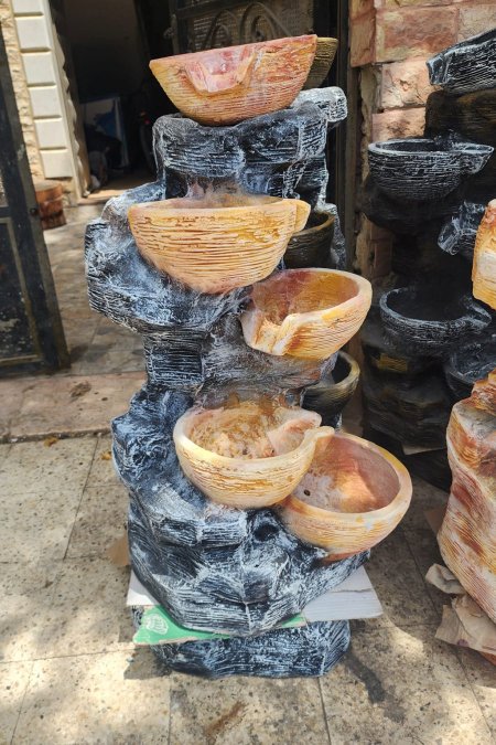 نافورة الشلال الصخري (4 جاطات) – نحاسي فاتح مع أسود رخامي