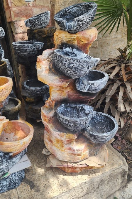 نافورة الشلال الصخري (4 جاطات) – نحاسي مع أسود رخامي