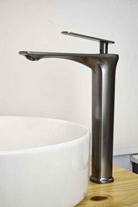 حنفية مغسلة جرافيت طويلة