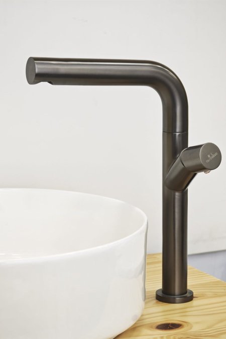 حنفية مغسلة جرافيت بتصميم دائري