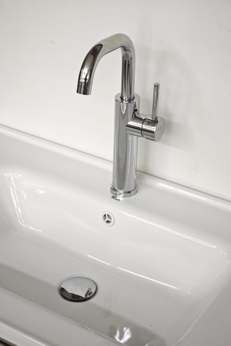 حنفية مغسلة كروم بتصميم دائري