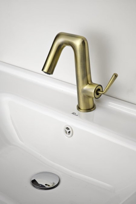 حنفية مغسلة ذهبي معتّق بتصميم هندسي عصري