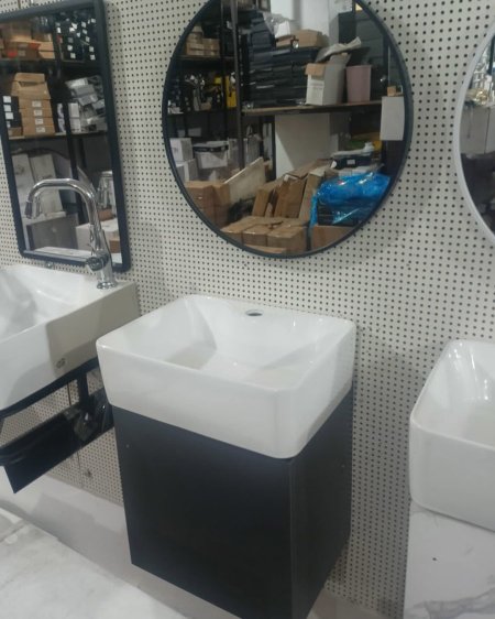 اسود مطفي