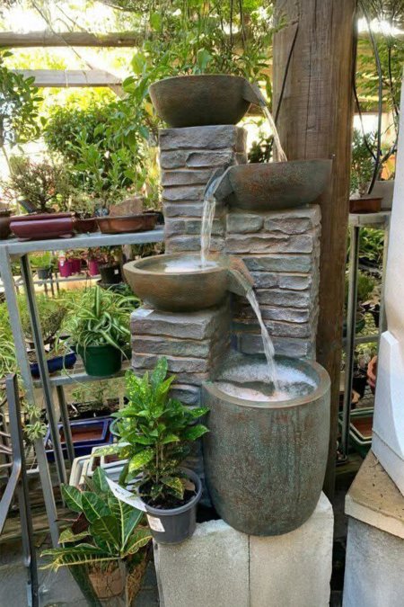نافورة الأحواض الحجرية