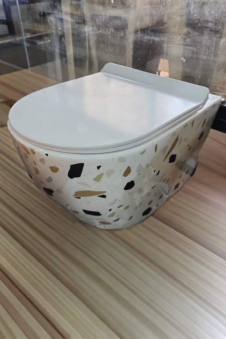 مرحاض معلق - تيرازو