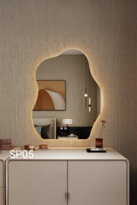 مرآة LED بتصميم عضوي SP05