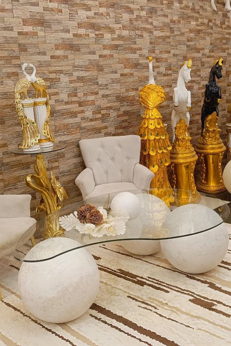 طاولة اللؤلؤ الملكي