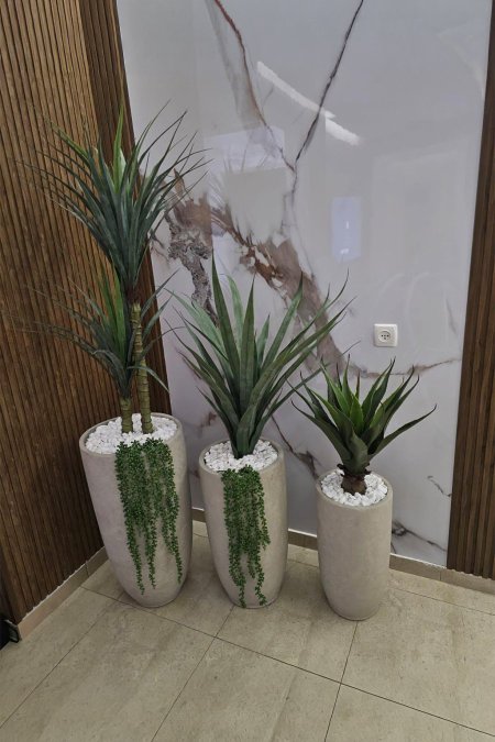 طقم أحواض فايبرغلاس رمادي فاتح طويل بتصميم عصري