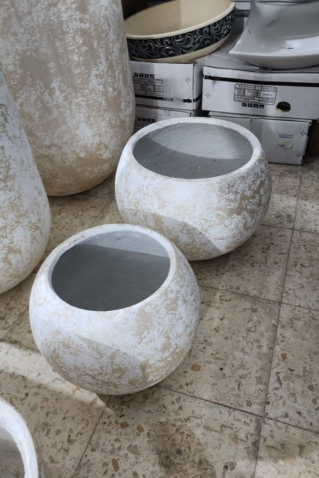 قوّارة فخّار دائرية بلون بيج