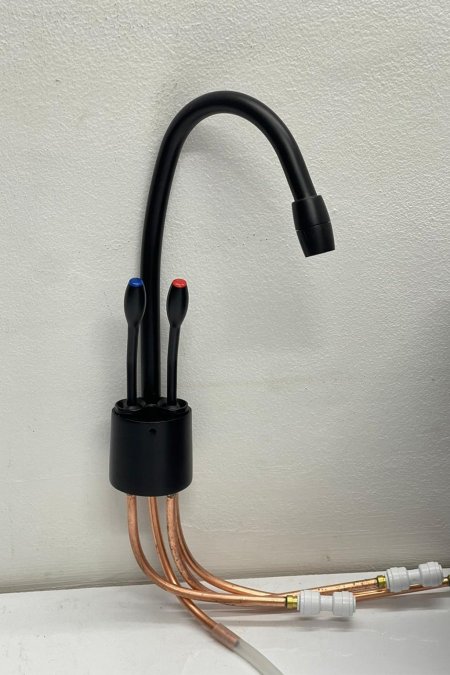 حنفية فلاتر مياه مزدوجة – لون أسود مطفي