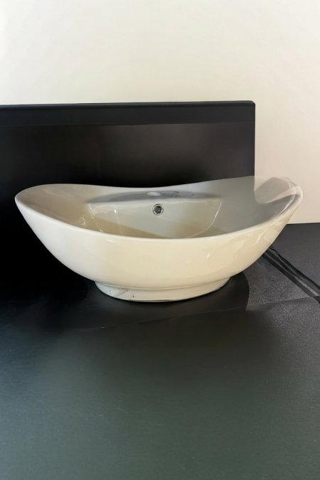 حوض مغسلة بيضاوي فاخـر – موديل سِيلك