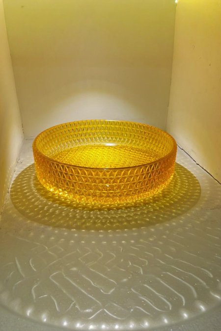 حوض مغسلة زجاجي شفاف ذهبي – موديل كريستال