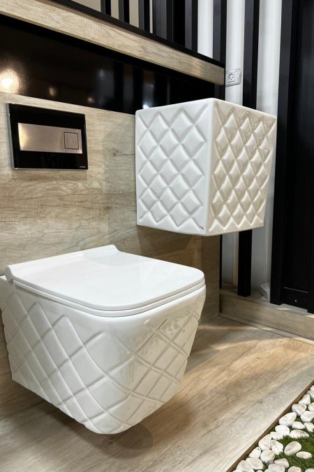 مرحاض تعليق بتصميم مُجَدَّل (Diamond Texture)