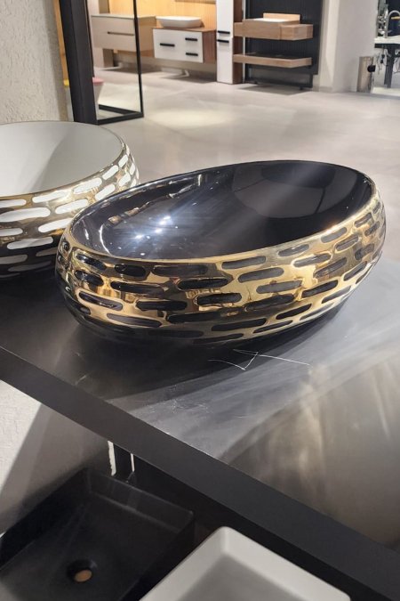 حوض مغسلة أسود ذهبي ديكوري – موديل سِتَار