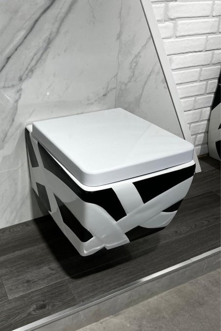 مرحاض جداري مربع بتصميم مودرن أبيض × أسود هندسي