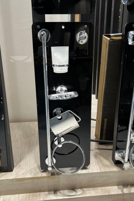 طقم إكسسوارات حمّام جداري كروم – 5 قطع