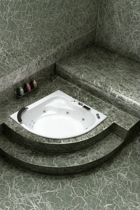 جاكوزي زاوية نصف دائري مع مسند رأس