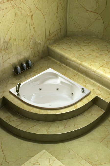 جاكوزي زاوية أرضي مع مسند رأس ومقعد مدمج