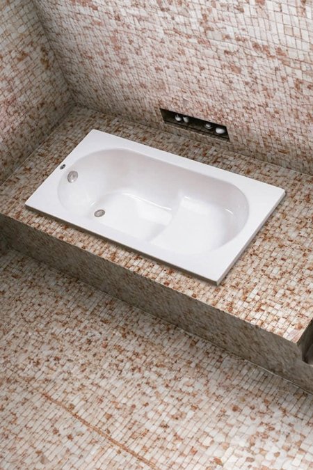 حوض استحمام مستطيل مدمج