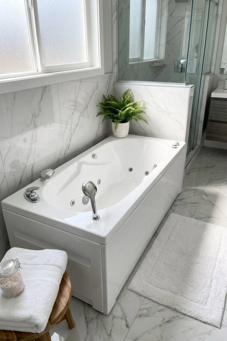 جاكوزي مستطيل مودرن بنفاثات مساج – تصميم حمّام فاخر